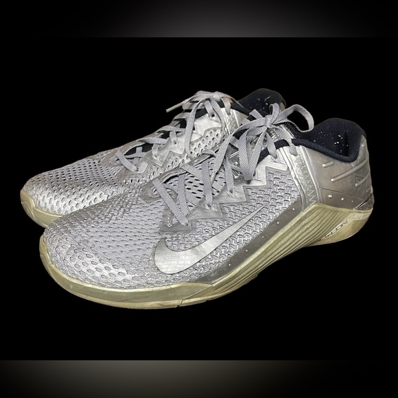 NIKE Metcon 6 Silver Mesh Training Shoes Sneakers Mens Sz 10.5 - Picture 4 of 7